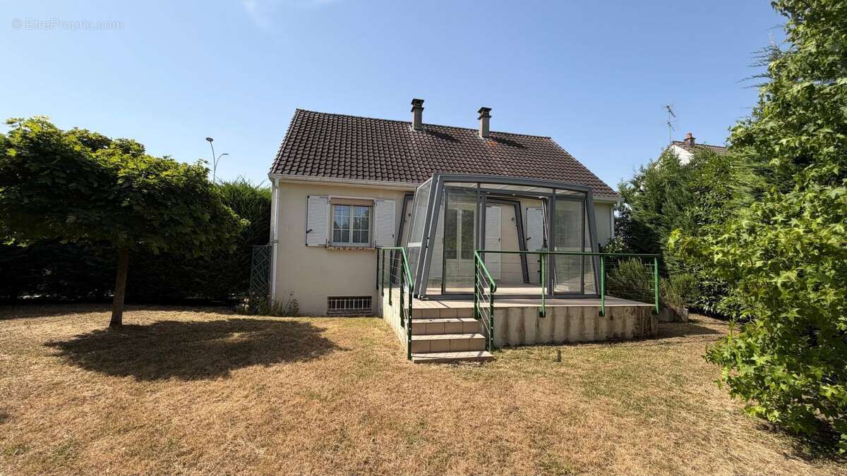 Maison à MEREVILLE