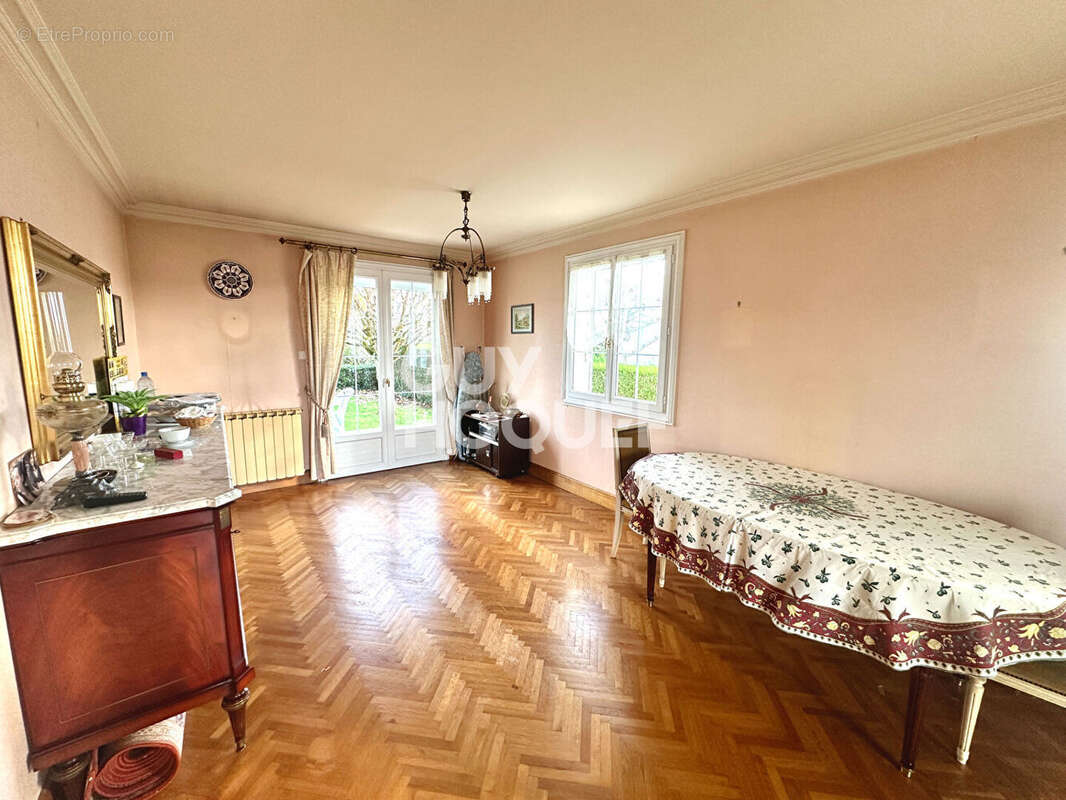 Maison à FONTENAY-LE-COMTE