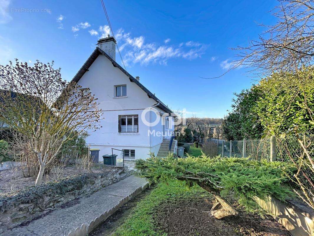 Maison à MEULAN