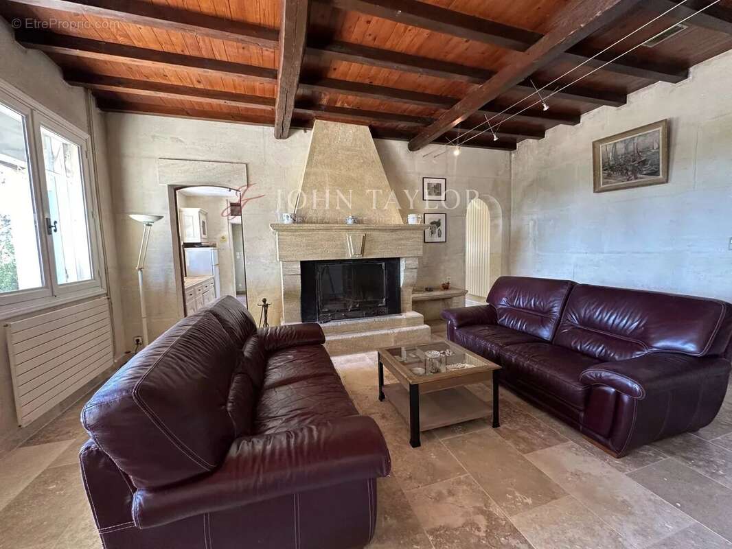 Fontvieille - Maison en pierre avec piscine - photo 7