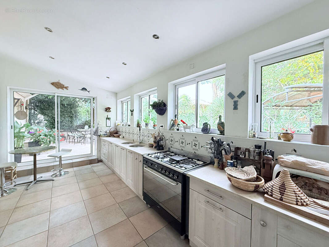 Maison à ESPONDEILHAN