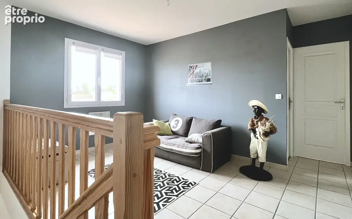 Villa familiale contemporaine 4 chambres avec piscine   Secteur prisé de Bouthéon - photo 9