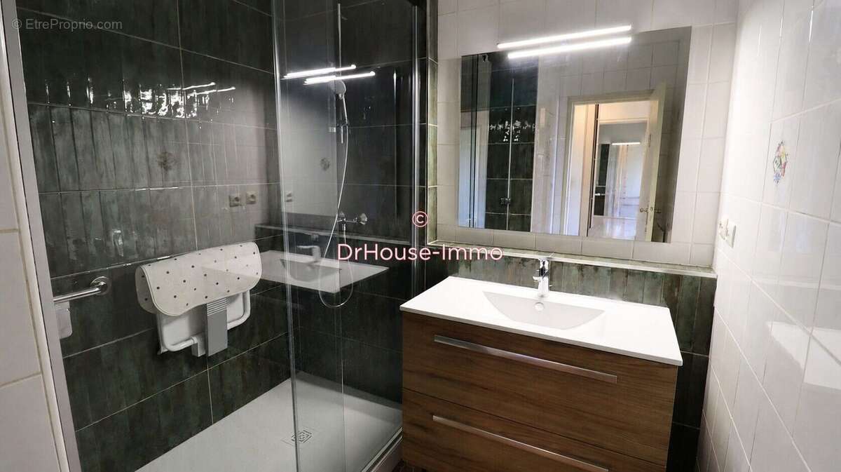 Appartement 81 m² à Lormont  - photo 8