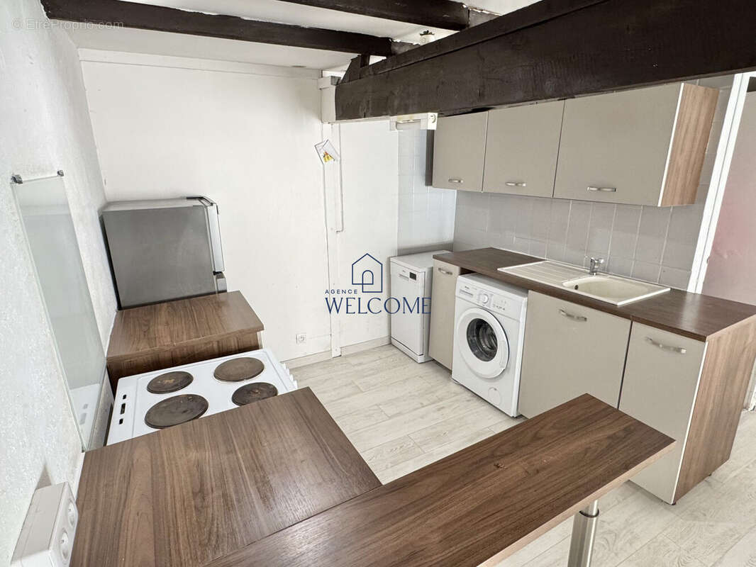 Appartement à BAGNOLS-SUR-CEZE