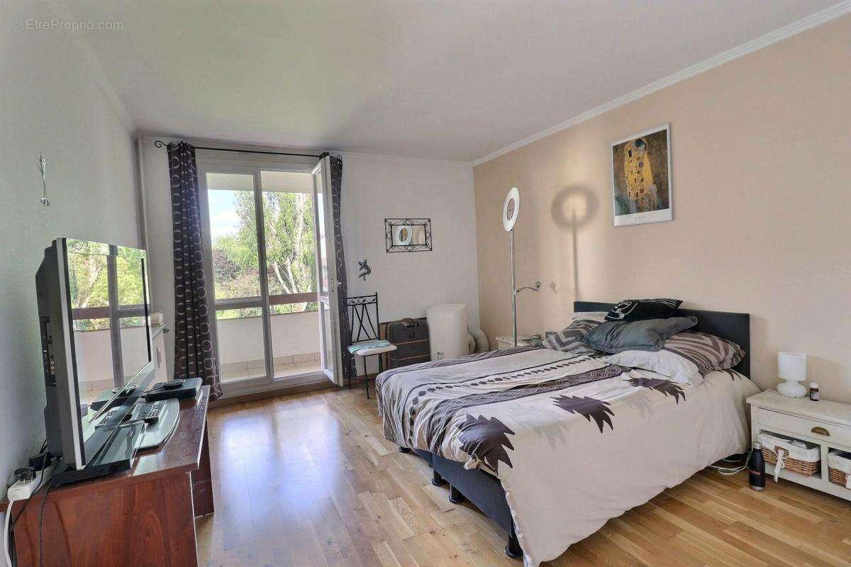 Appartement à LOUVECIENNES