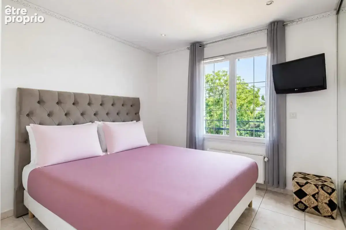 Maison de 10 pièces de 228 m² à Sarcelles - photo 12