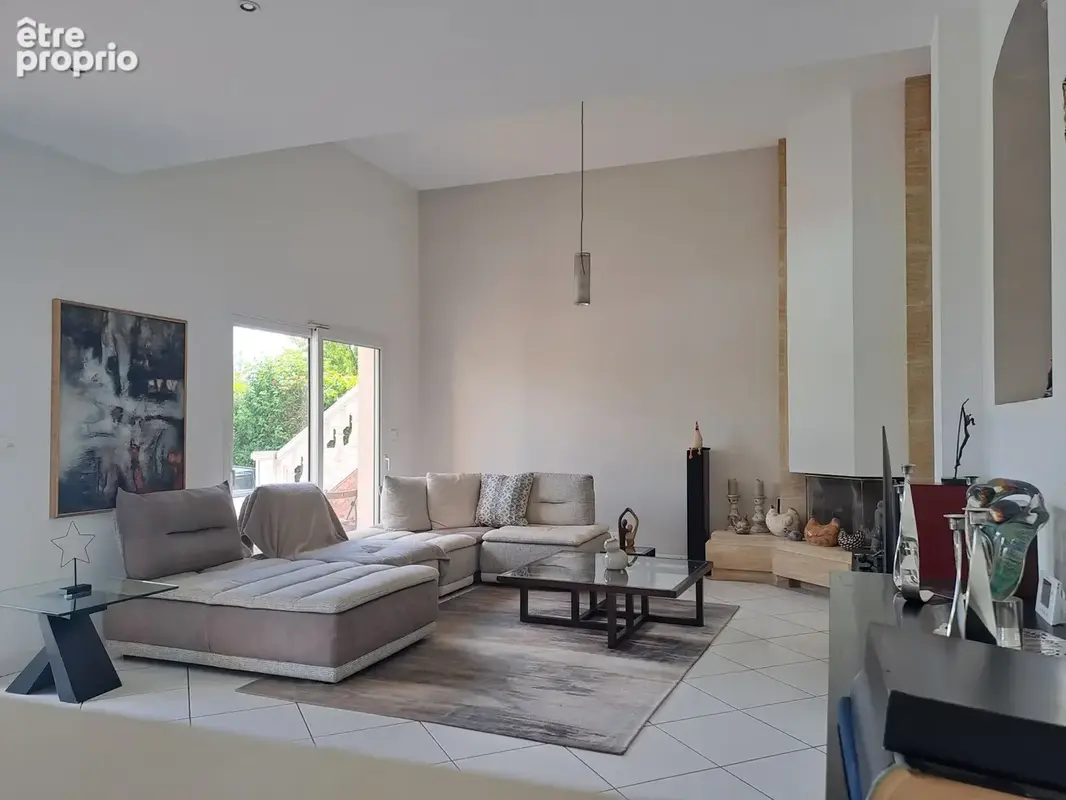 Maison de 240m2 dans un cadre d'exception ! - photo 6