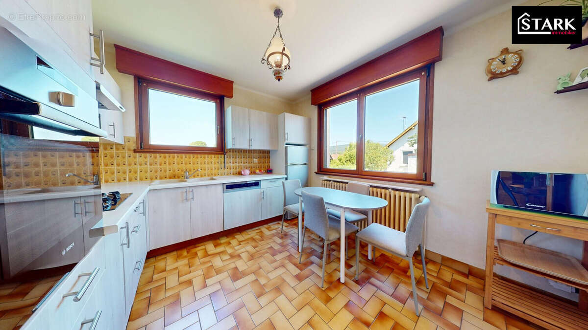 Maison à ESSERT