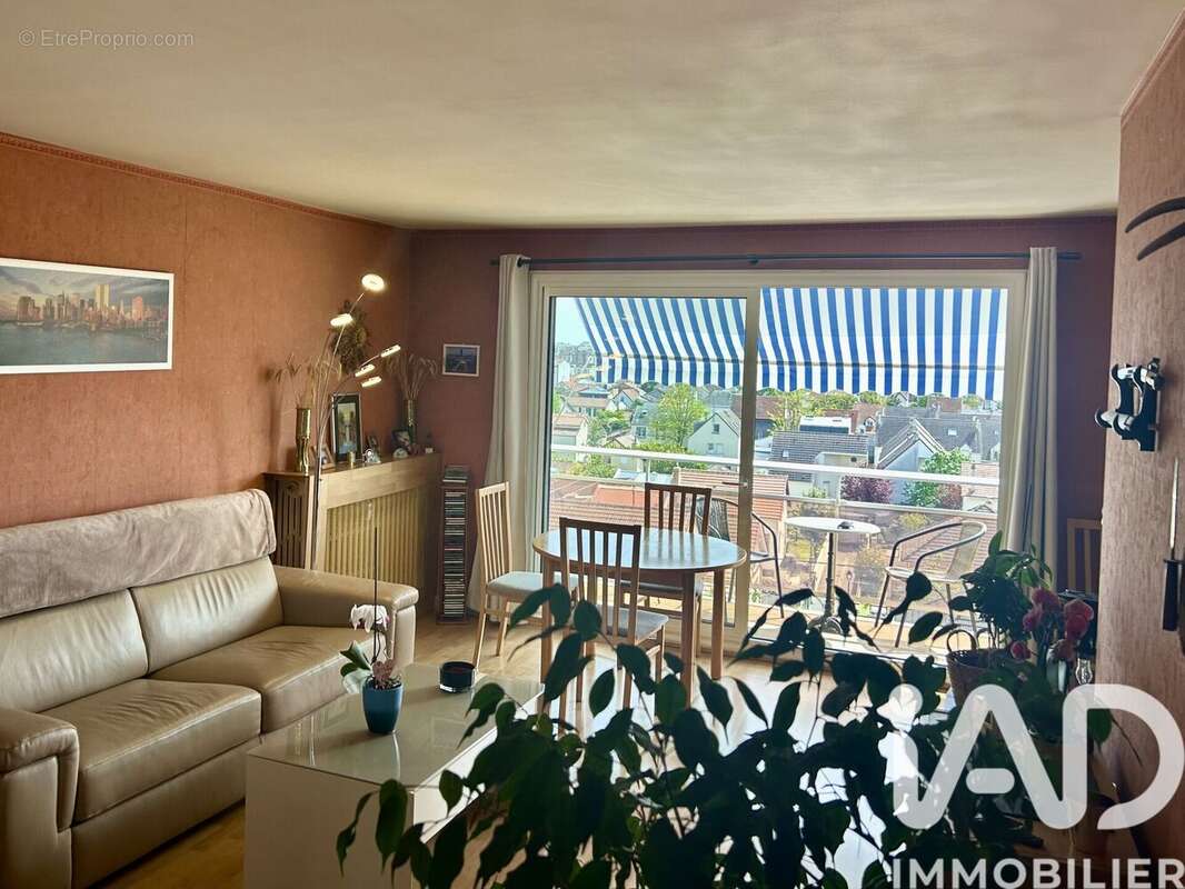 Photo 6 - Appartement à COLOMBES