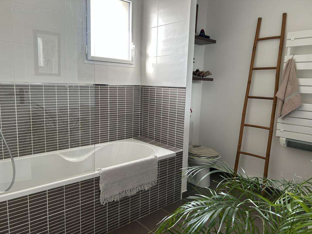 Maison à LA GOUESNIERE