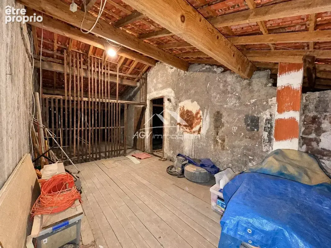 Alès centre-ville – Combles aménageables 149,5 m² loi Carrez - photo 3