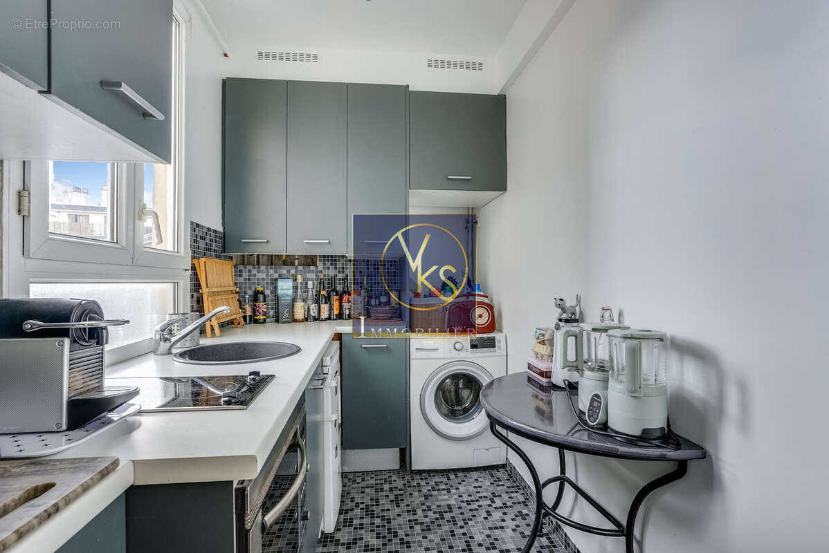 Appartement à PARIS-20E