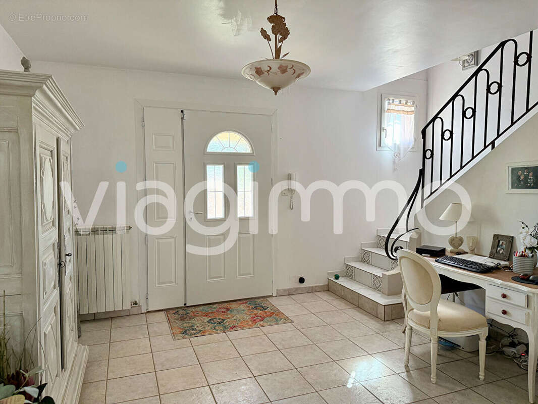 Maison à PUGET-VILLE