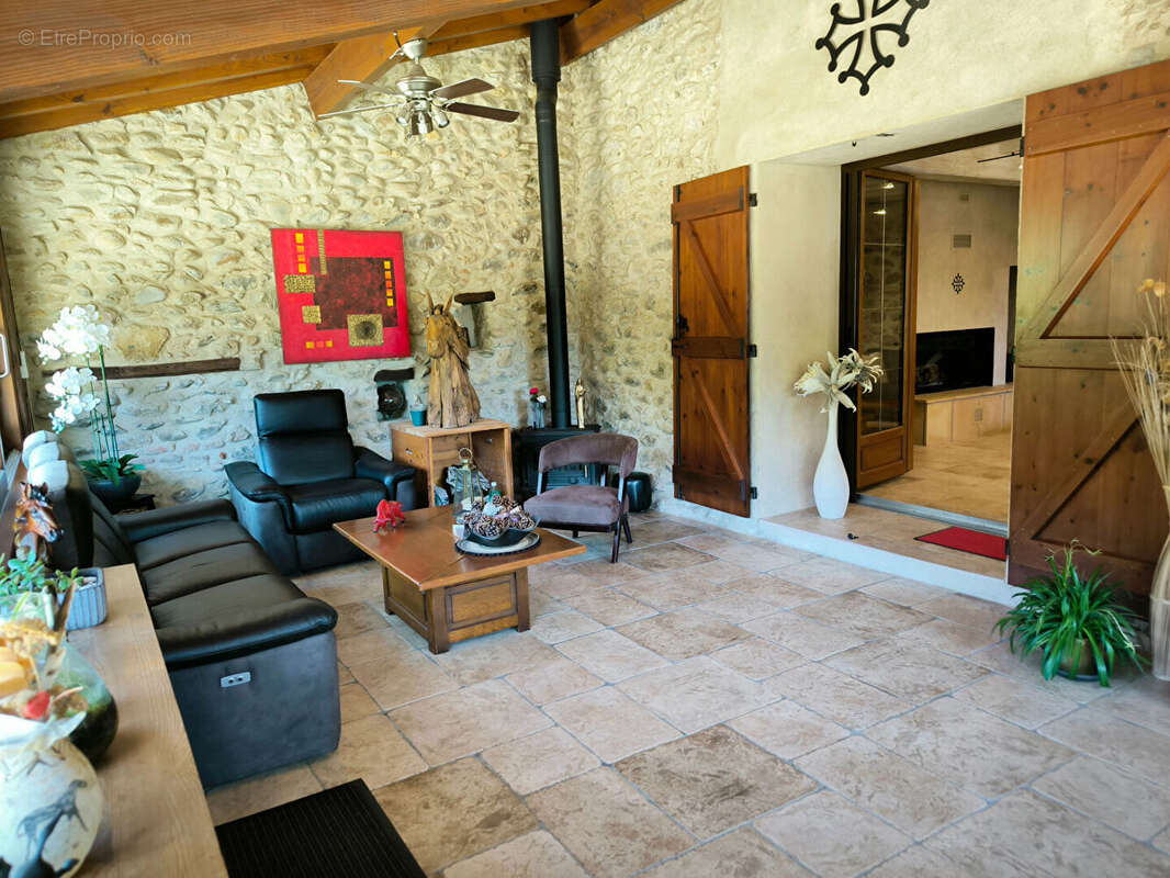 Ensemble immobilier de caractère dans un cadre bucolique - photo 6