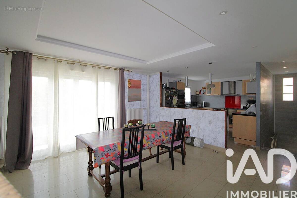 Photo 1 - Maison à CHELLES