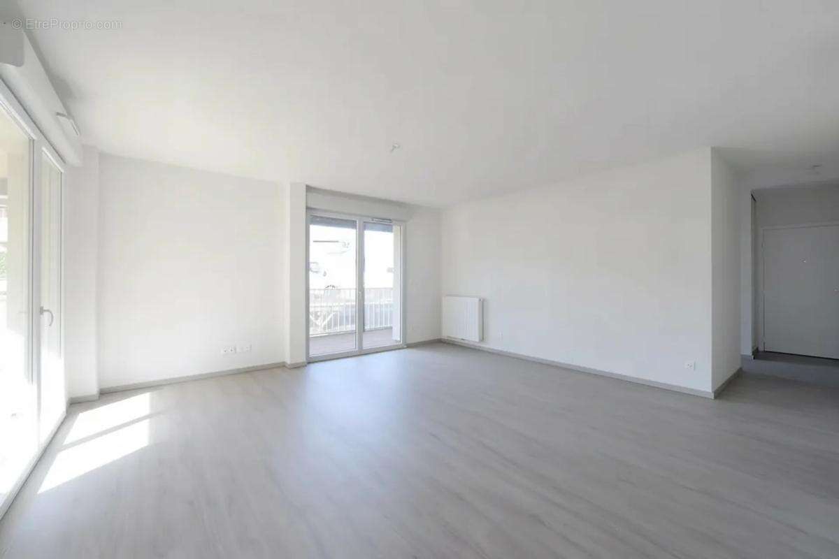 Appartement à RAMONVILLE-SAINT-AGNE