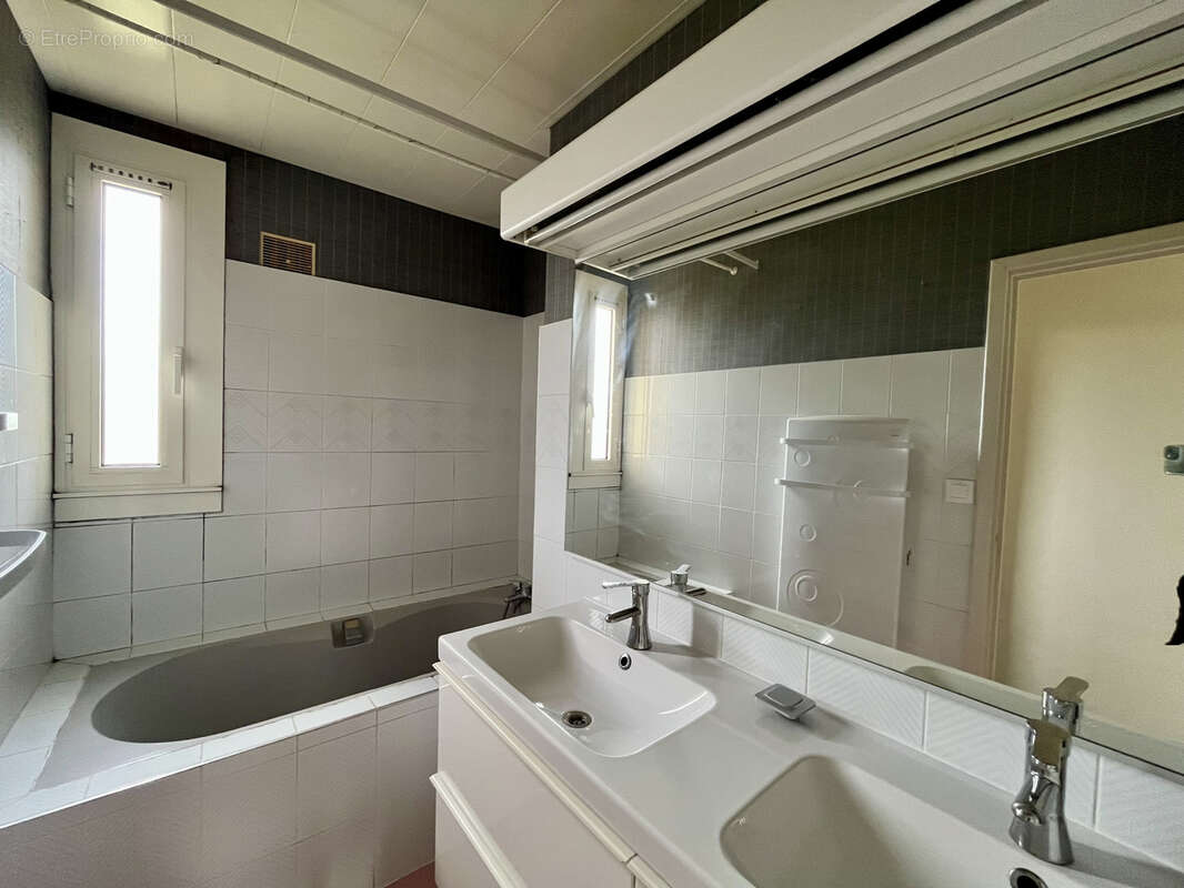 Appartement à CARCASSONNE