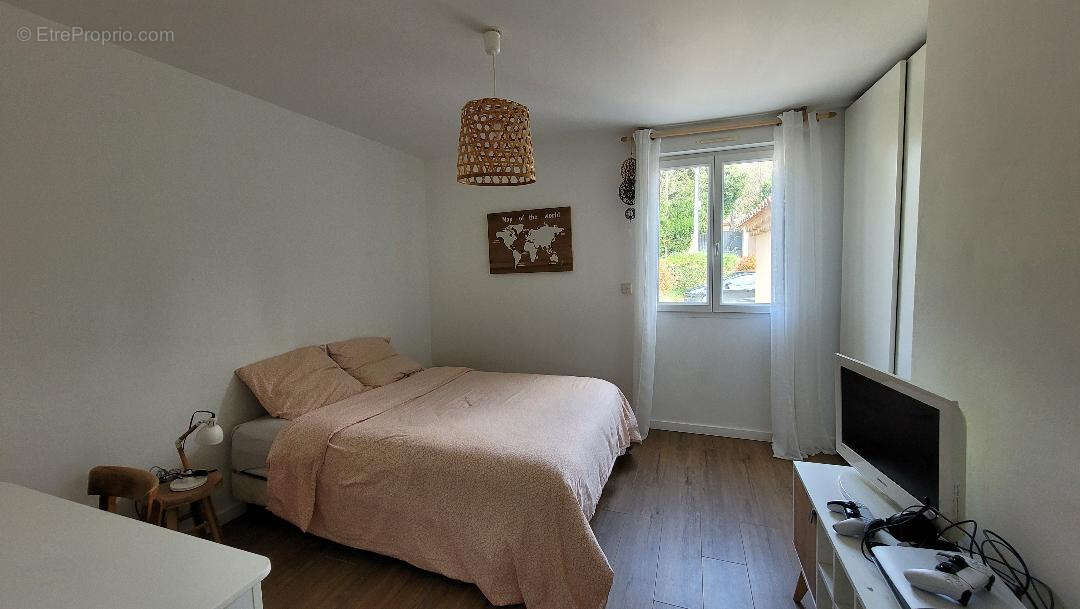 Maison à PIOLENC