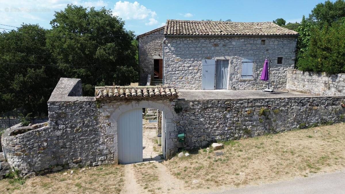 Maison à BALAZUC