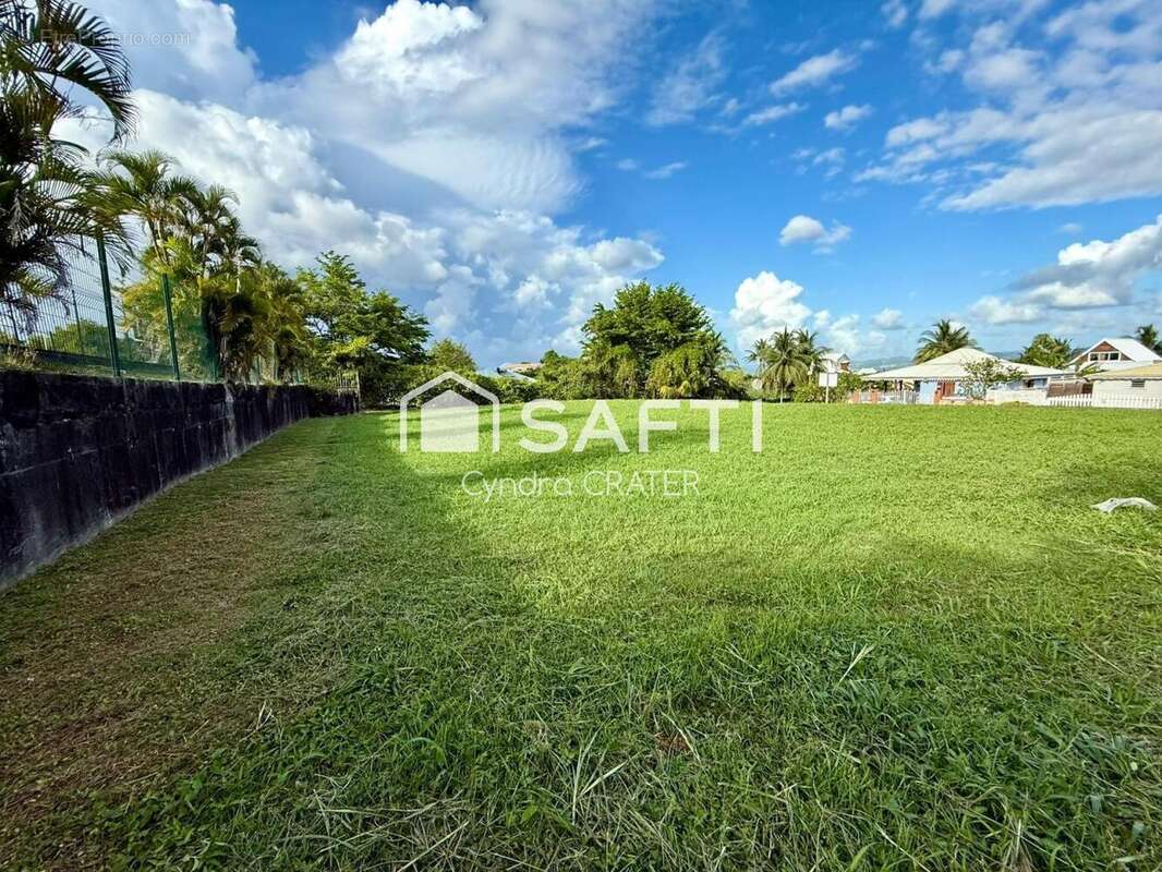 Photo 3 - Terrain à LES TROIS-ILETS