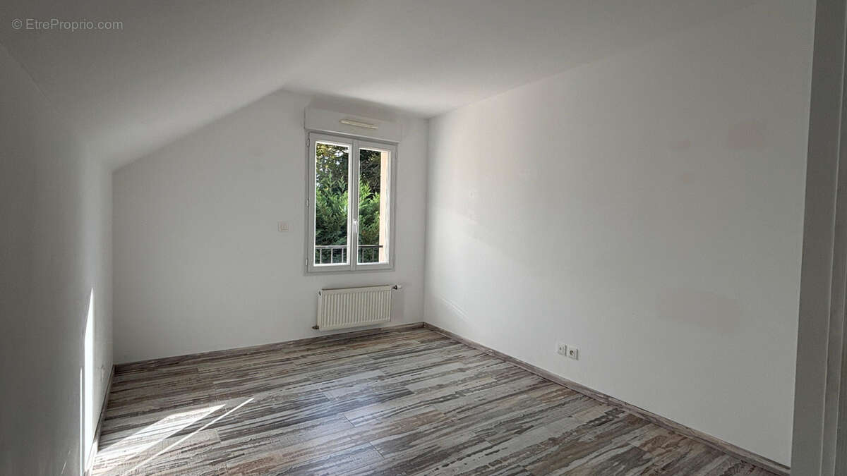 Maison à L'ETANG-LA-VILLE