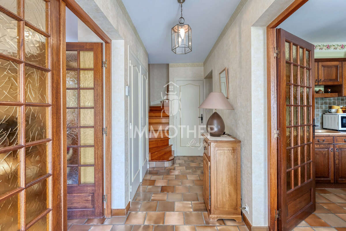 Maison à SAINT-VINCENT-DE-MERCUZE
