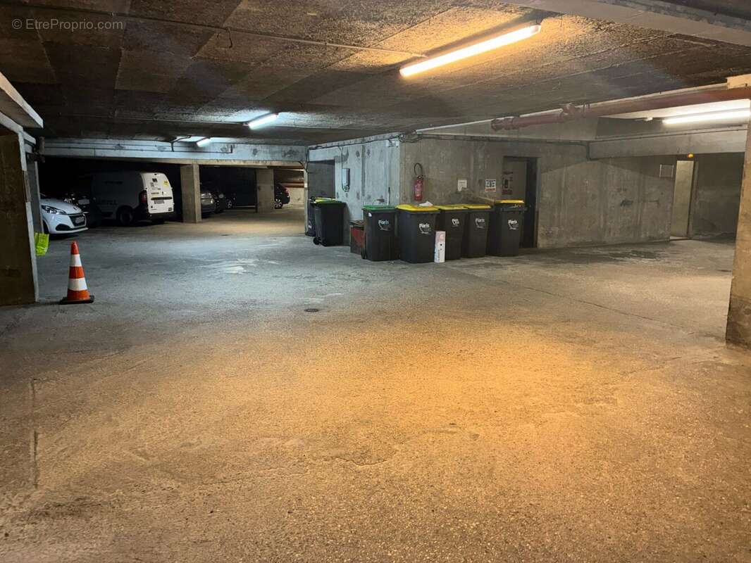 Parking à NOGENT-SUR-MARNE