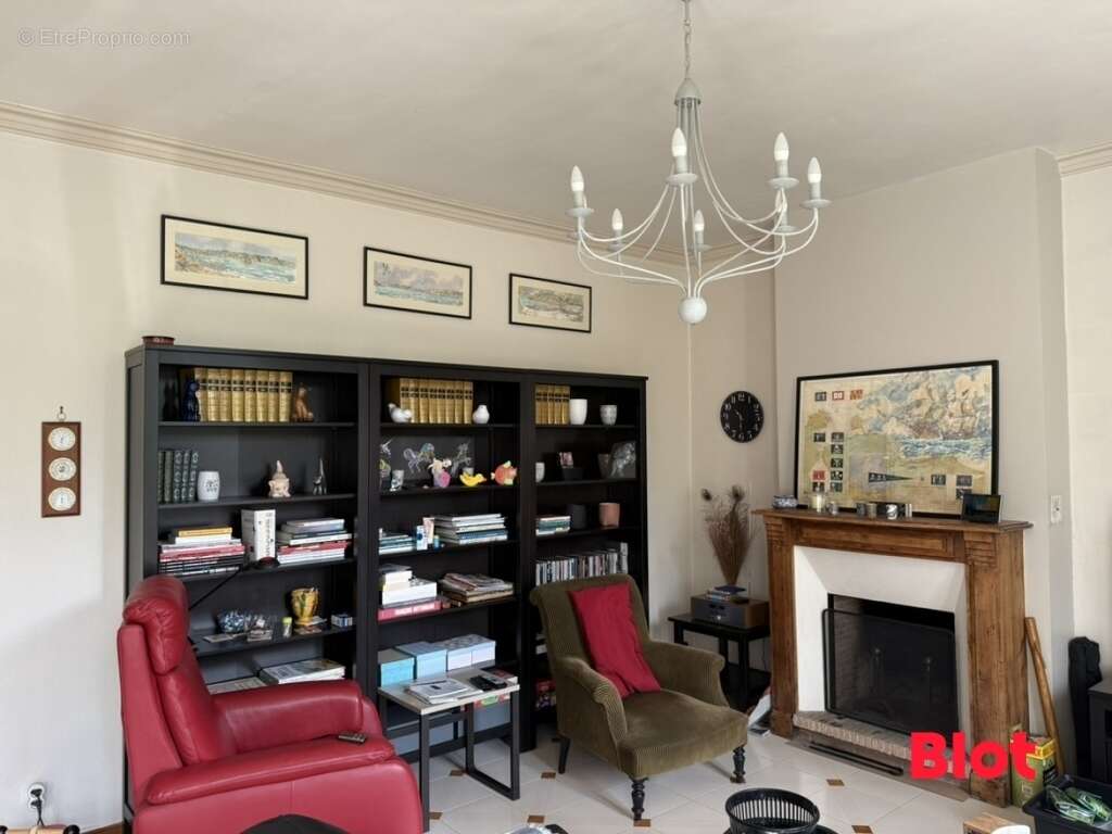 Maison à PLOUER-SUR-RANCE