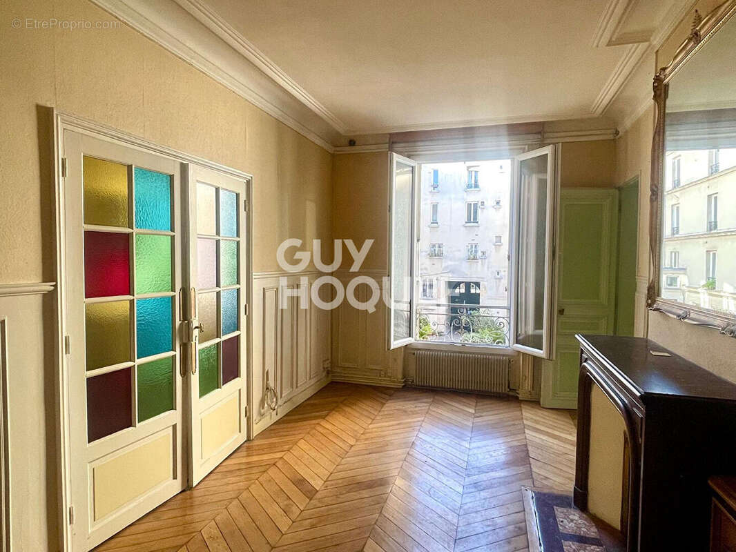 Appartement à PARIS-11E