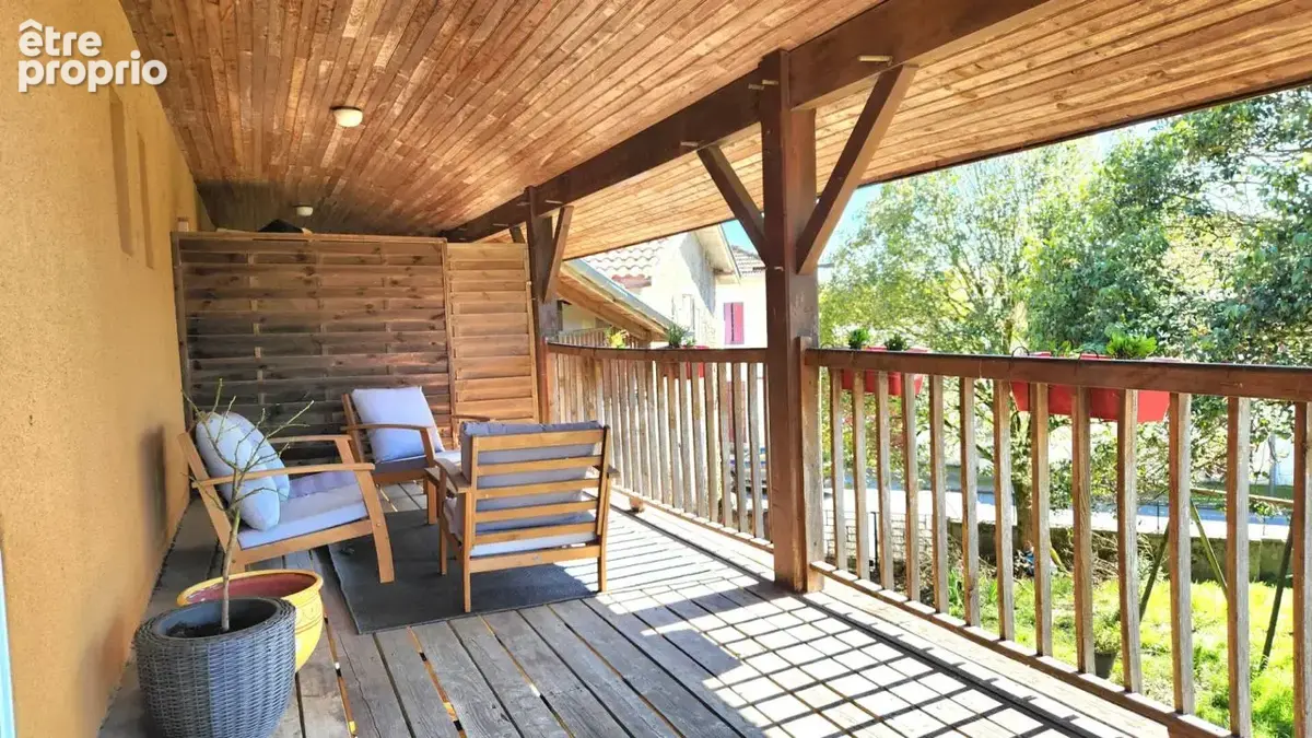 Ensemble immobilier 443m² - grange 200m² - terrain 1291m² - photo 5