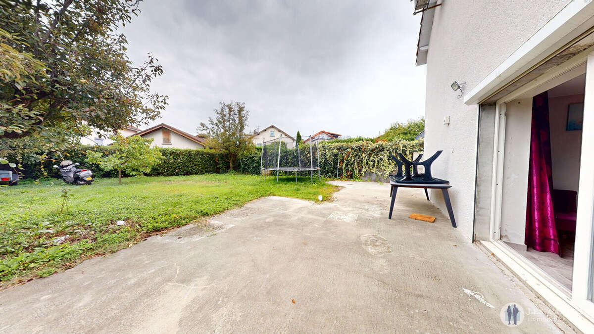 Maison à SAINT-MARTIN-D&#039;HERES