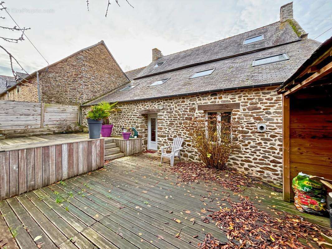 Maison à PLEUDIHEN-SUR-RANCE