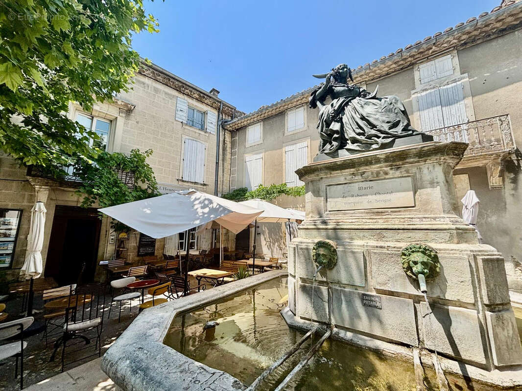 Studio grignan centre. magnifique emplacement! - photo 11