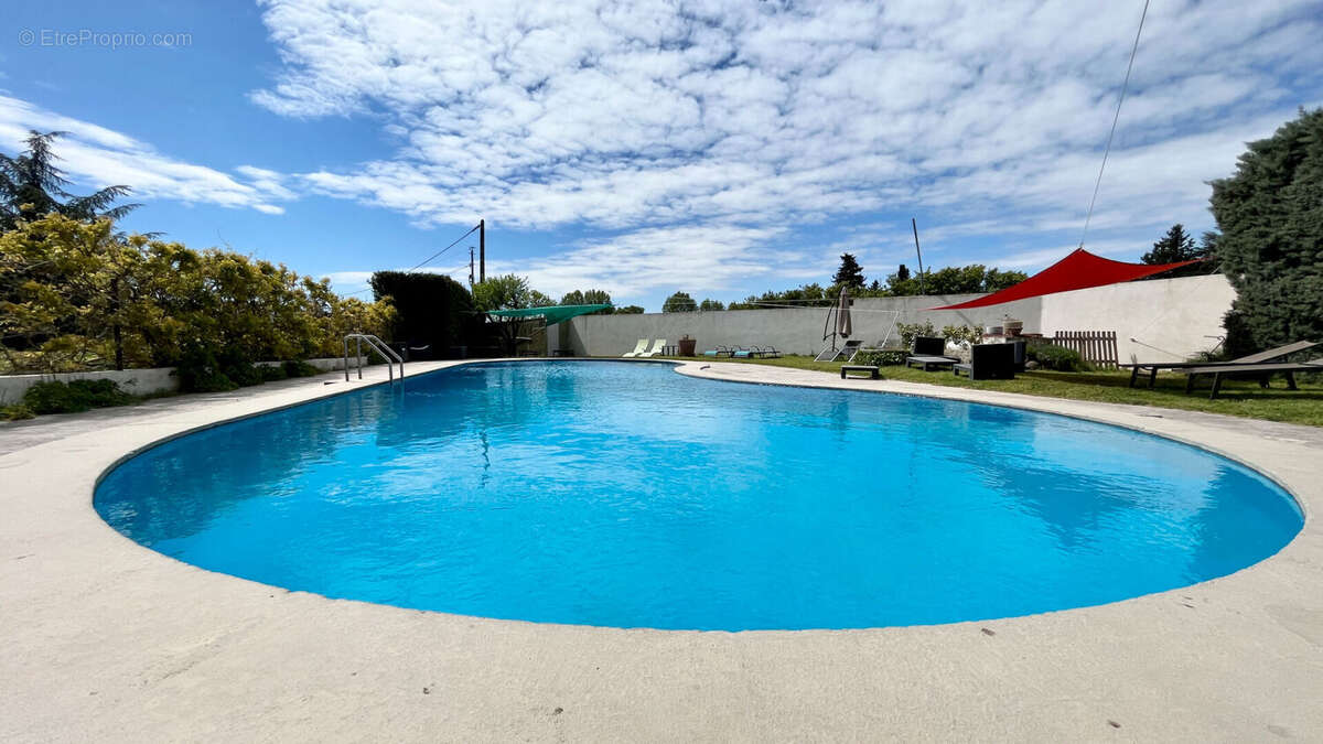 Maison à SAUMANE-DE-VAUCLUSE