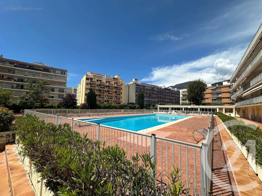 Appartement à ROQUEBRUNE-CAP-MARTIN