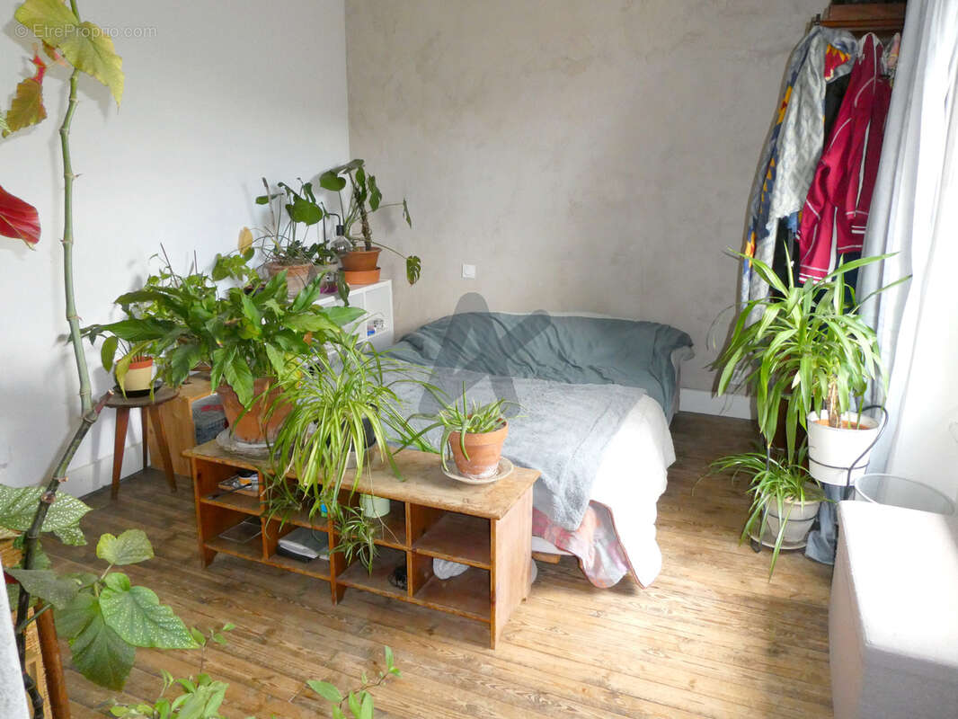 Grande maison de village avec grand jardin clos. - photo 9