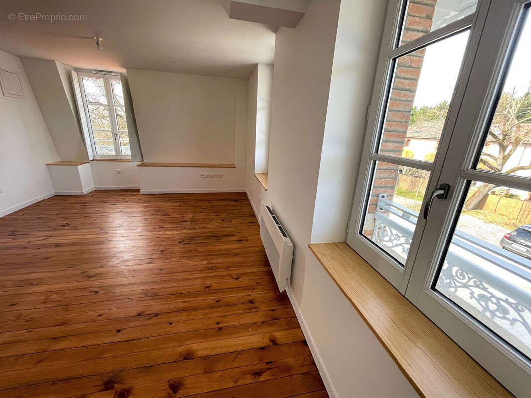Appartement à PIN-BALMA