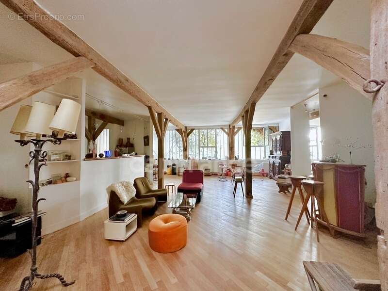 Appartement à PARIS-11E