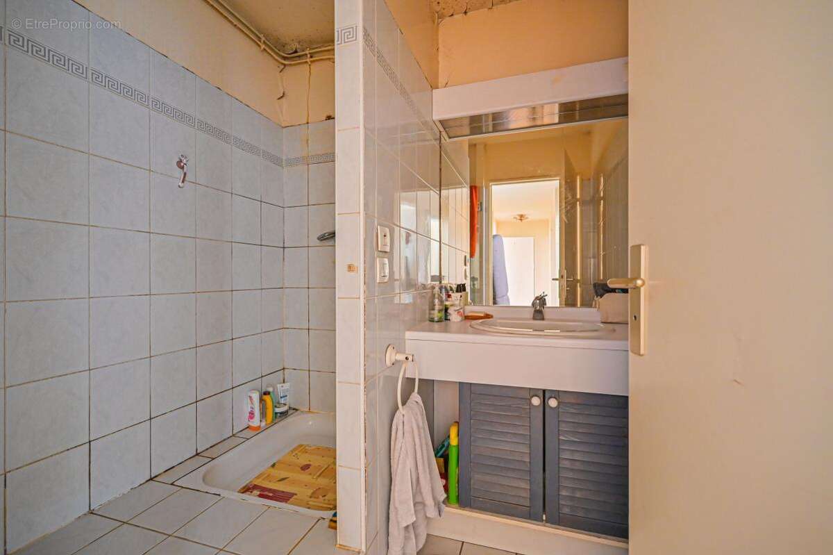 Appartement à PARIS-19E