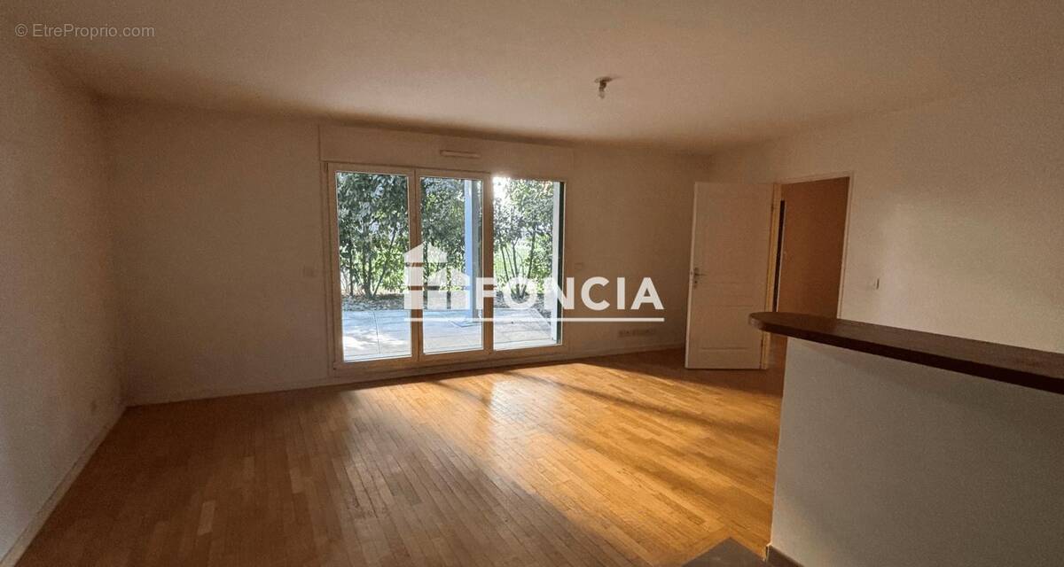 Appartement à ISSY-LES-MOULINEAUX