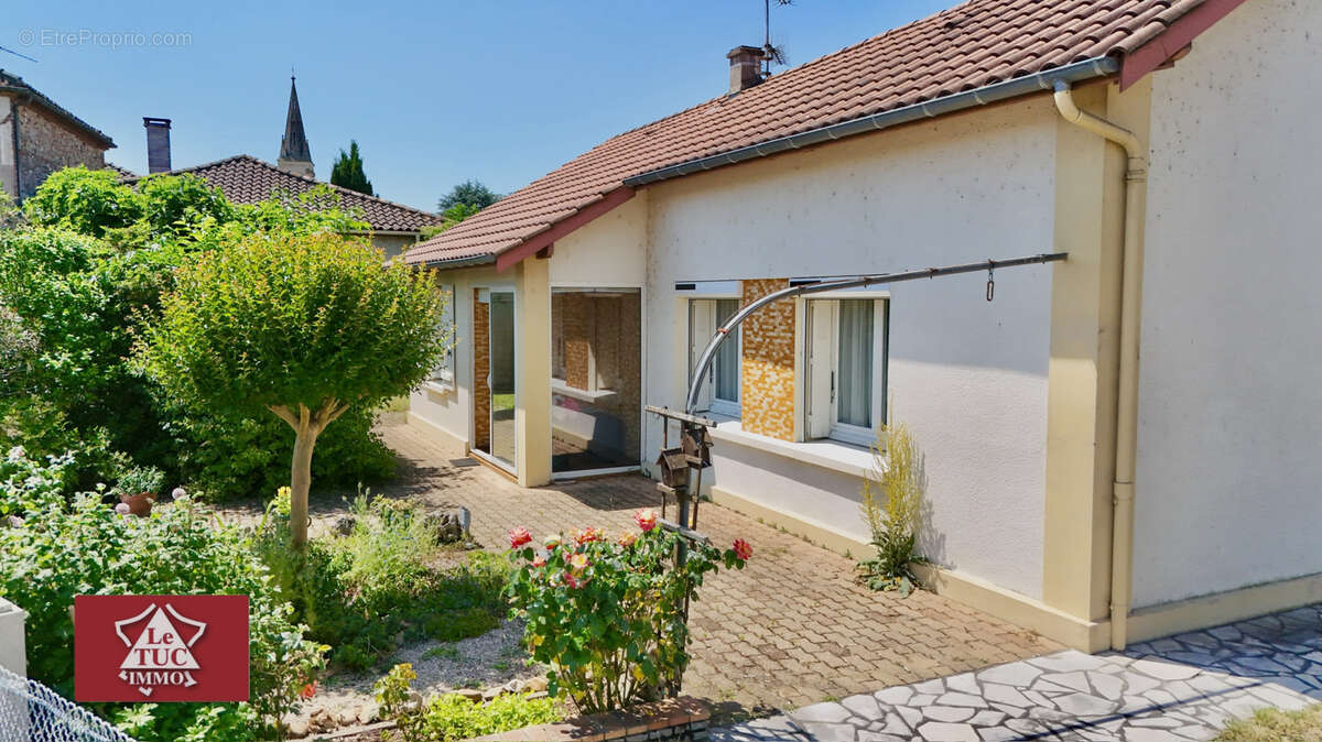 Maison à SAINT-SYLVESTRE-SUR-LOT