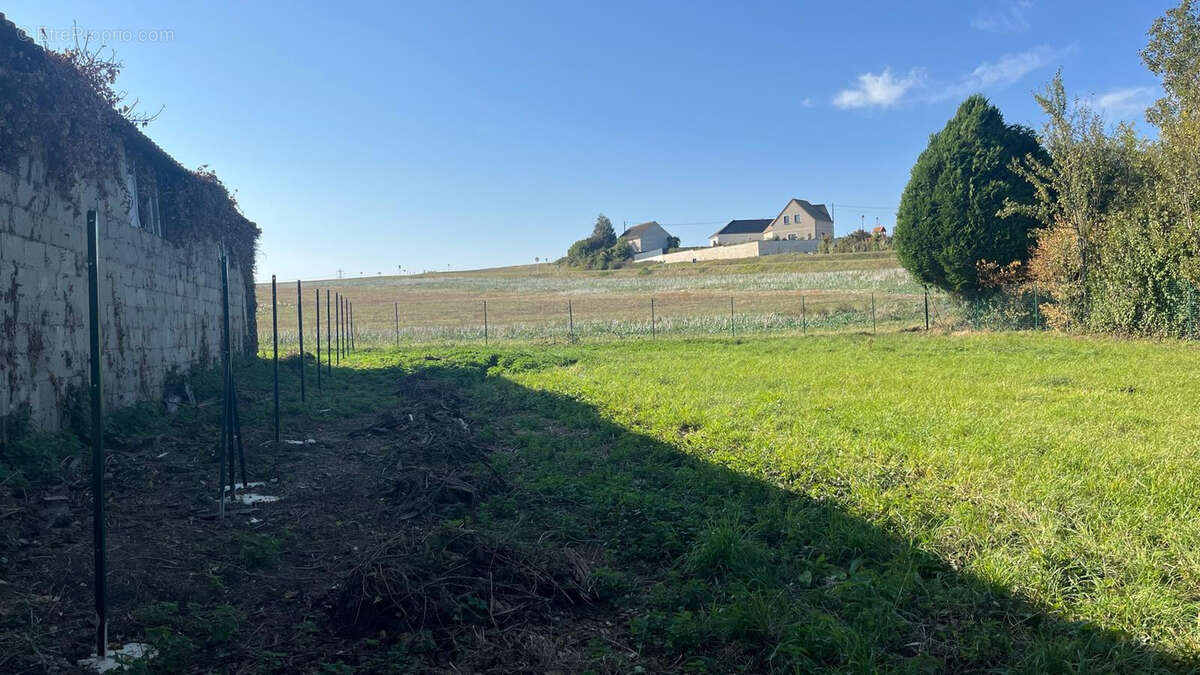 Terrain à GOUSSONVILLE