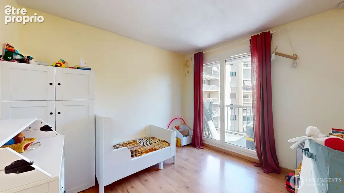 T4 de 83 m² avec deux balcons résidence les essarts - photo 13