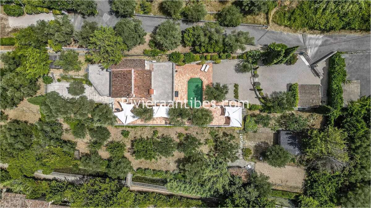 Maison à MOUANS-SARTOUX