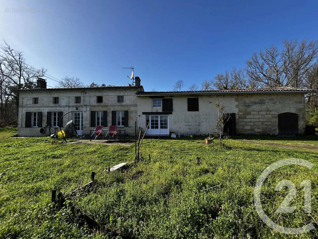 Maison 106 m² à Chamadelle  - photo 14