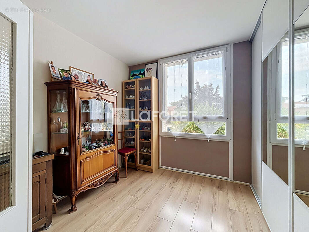 CALUIRE CENTRE - T4 - 3 chambres 65 m² - résidence arborée - photo 6