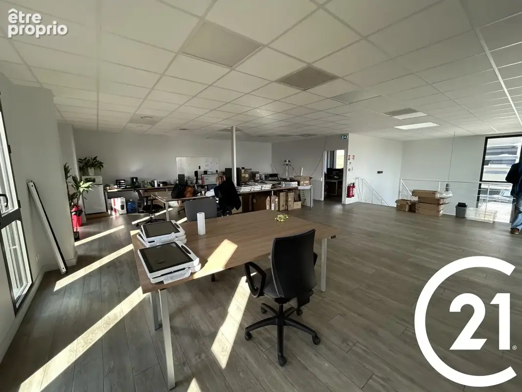 Commerce 470 m² à vendre à Guilherand-Granges (07500) - photo 9