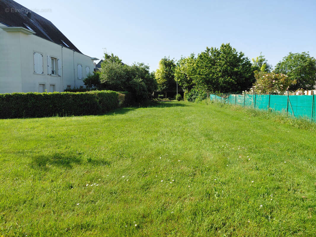 Terrain à LA FLECHE