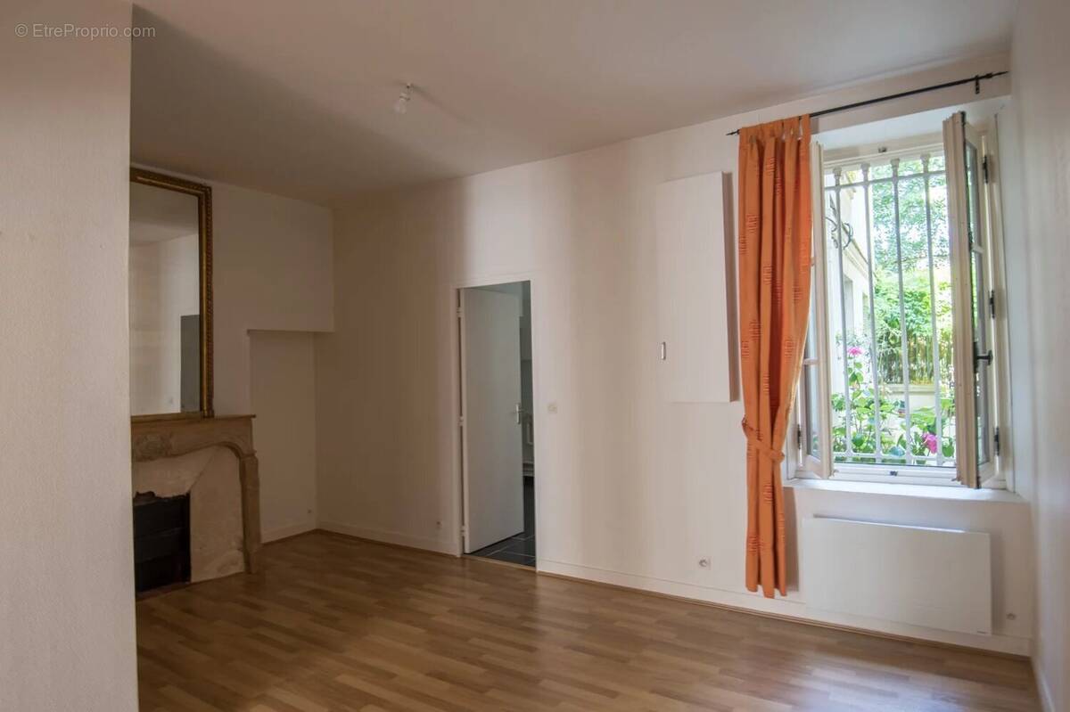 Appartement à VERSAILLES