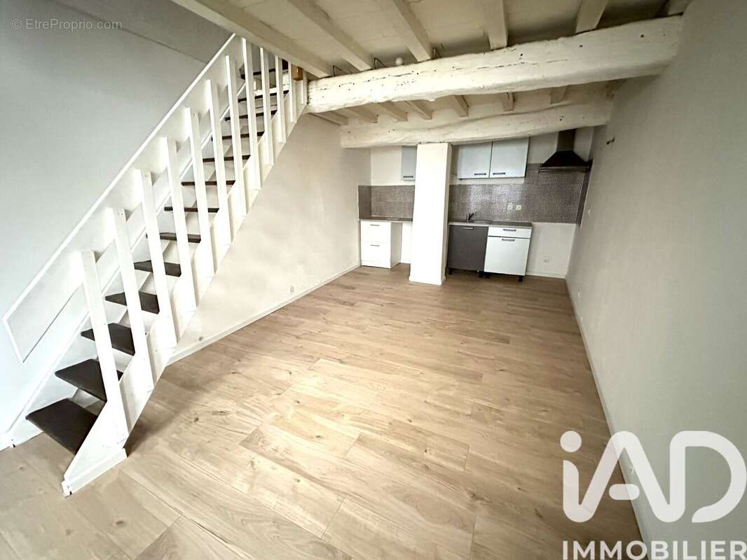 Photo 2 - Maison à BELLEGARDE